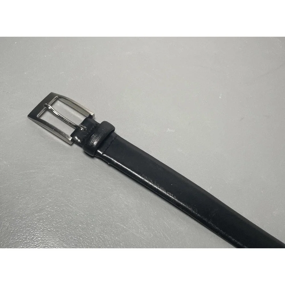 Hugo Boss Men's Black Leather Dress Belt Size 44‎